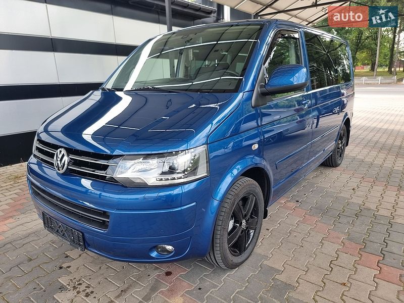 Минивэн Volkswagen Multivan 2013 в Виннице