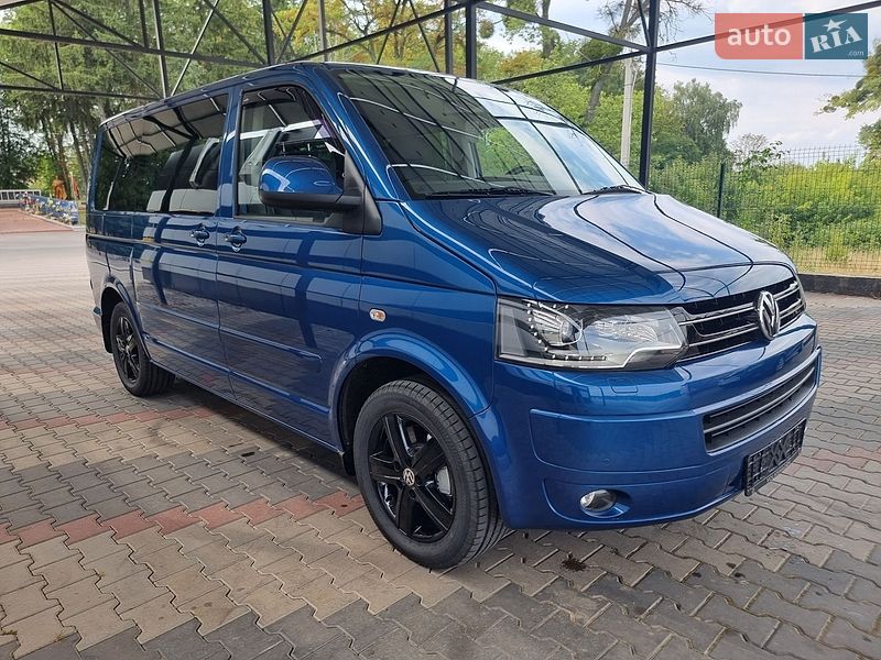 Минивэн Volkswagen Multivan 2013 в Виннице