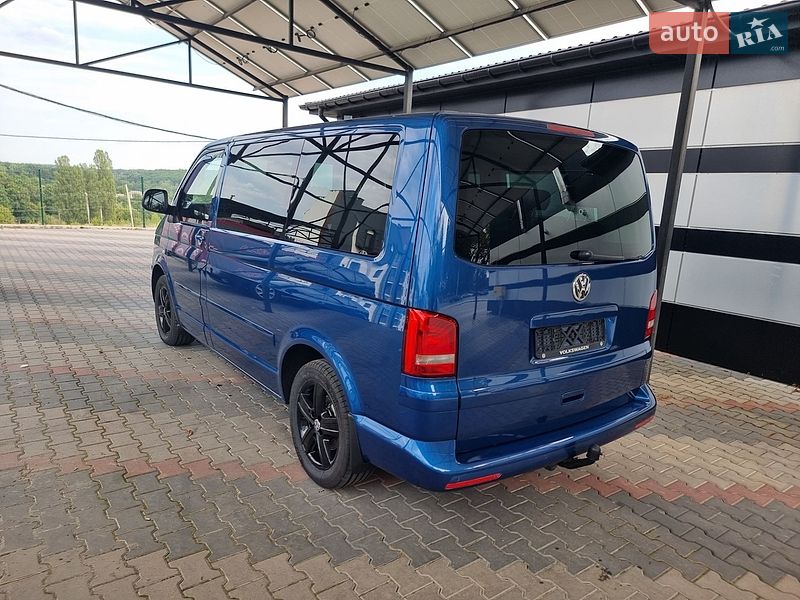 Минивэн Volkswagen Multivan 2013 в Виннице