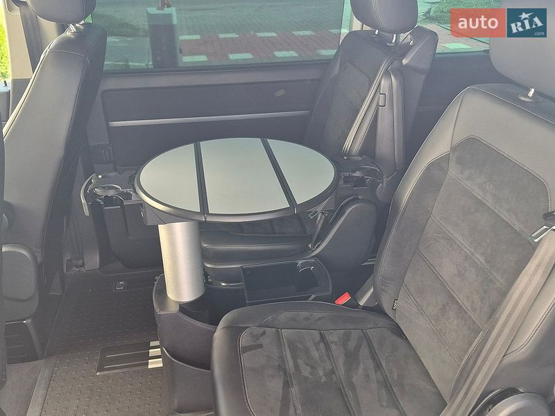 Минивэн Volkswagen Multivan 2019 в Хмельницком