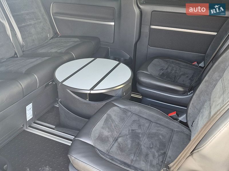 Минивэн Volkswagen Multivan 2019 в Хмельницком