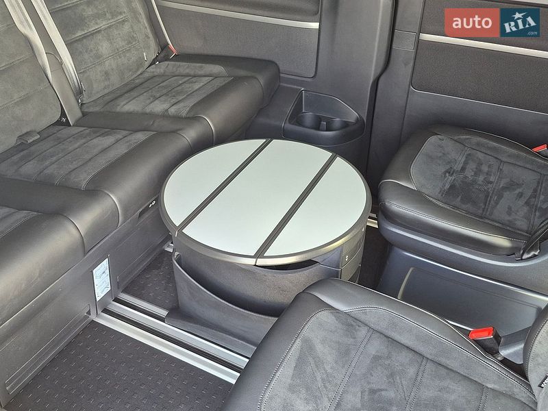 Минивэн Volkswagen Multivan 2019 в Хмельницком