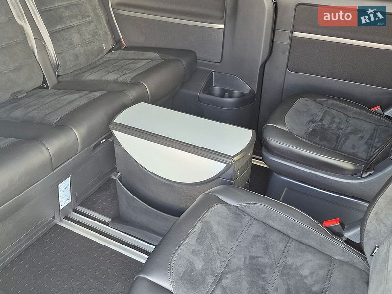 Минивэн Volkswagen Multivan 2019 в Хмельницком