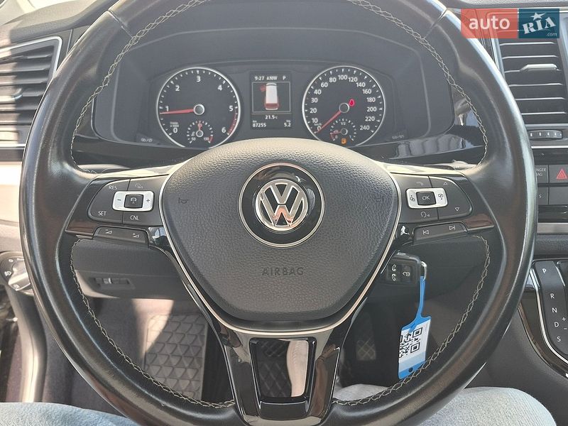 Минивэн Volkswagen Multivan 2019 в Хмельницком