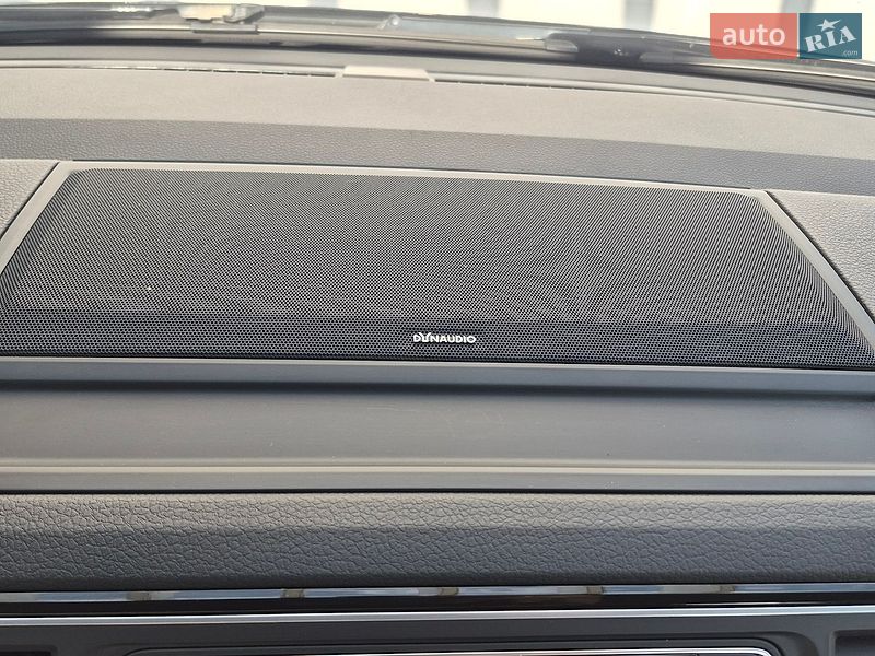 Минивэн Volkswagen Multivan 2019 в Хмельницком