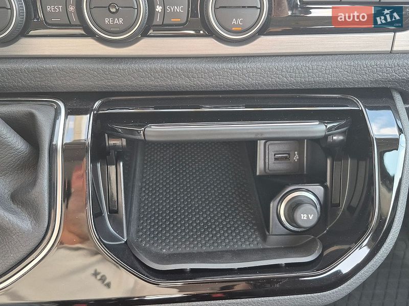 Минивэн Volkswagen Multivan 2019 в Хмельницком
