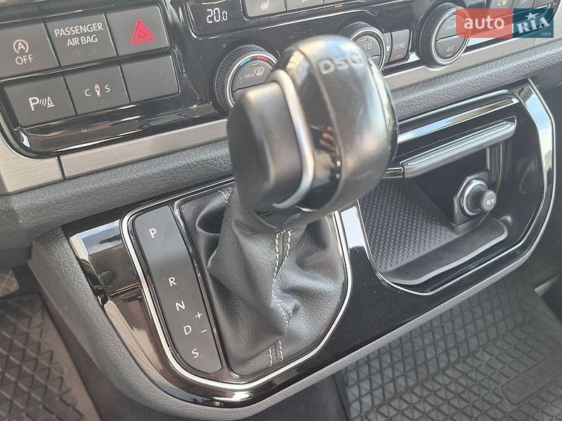 Минивэн Volkswagen Multivan 2019 в Хмельницком
