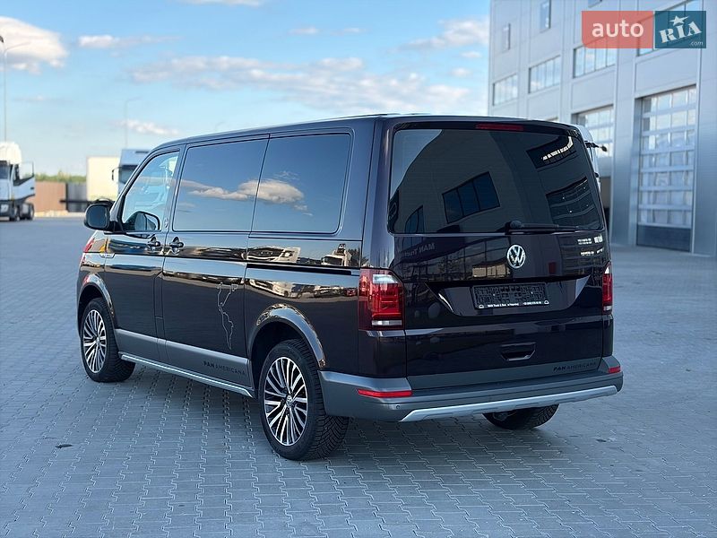 Мінівен Volkswagen Multivan 2017 в Чернівцях