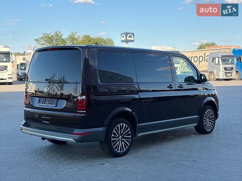 Мінівен Volkswagen Multivan 2017 в Чернівцях