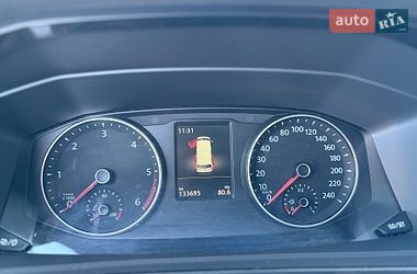 Мінівен Volkswagen Multivan 2017 в Чернівцях