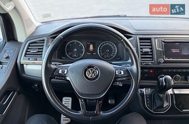 Мінівен Volkswagen Multivan 2017 в Чернівцях
