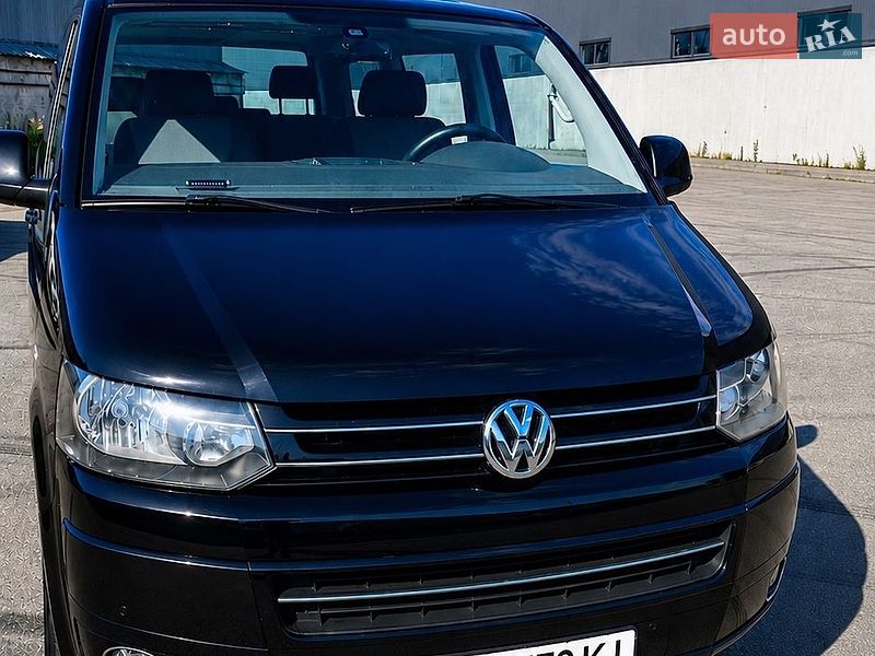 Минивэн Volkswagen Multivan 2011 в Киеве