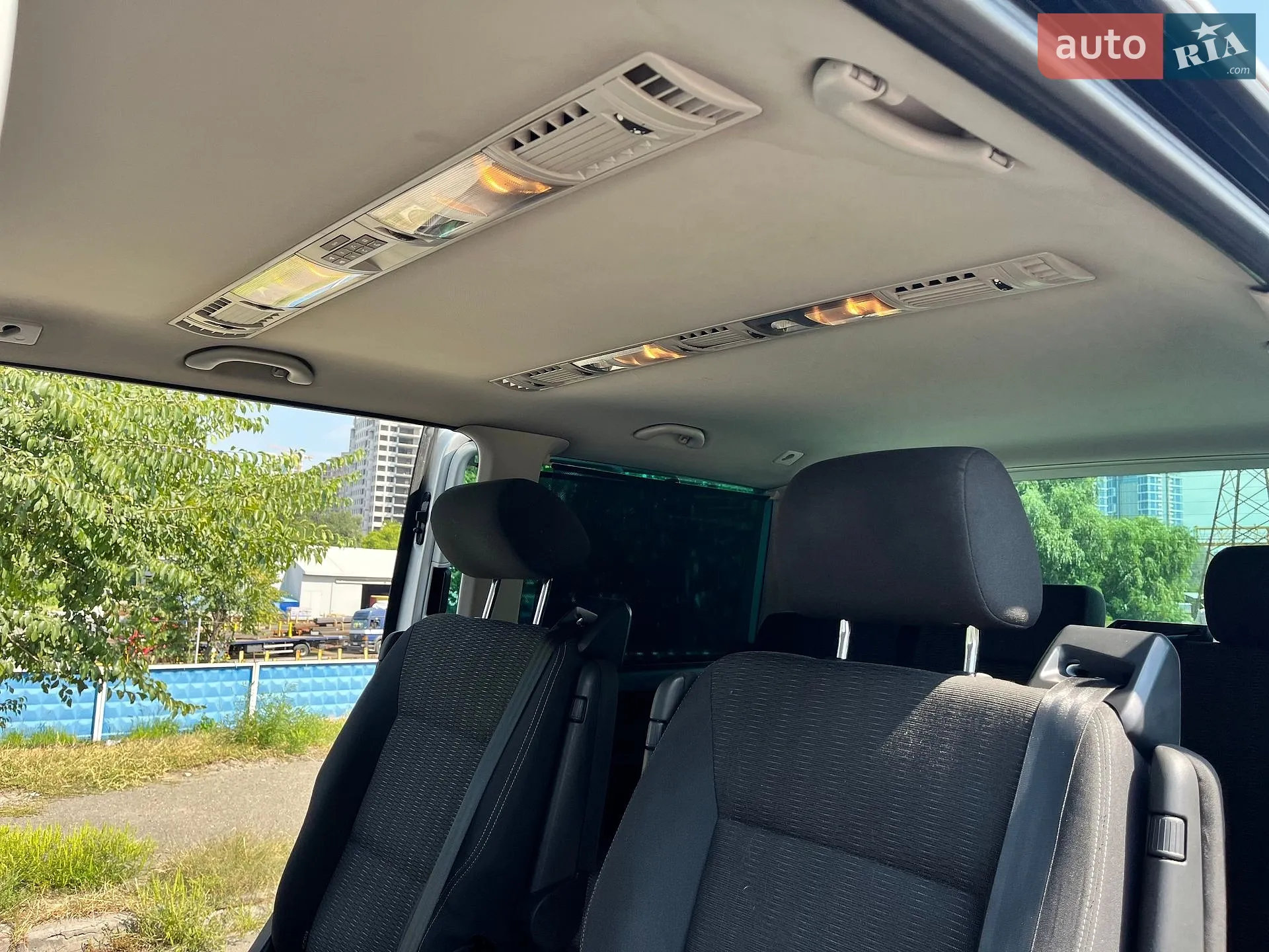 2015 Volkswagen Multivan - мініатюра 24
