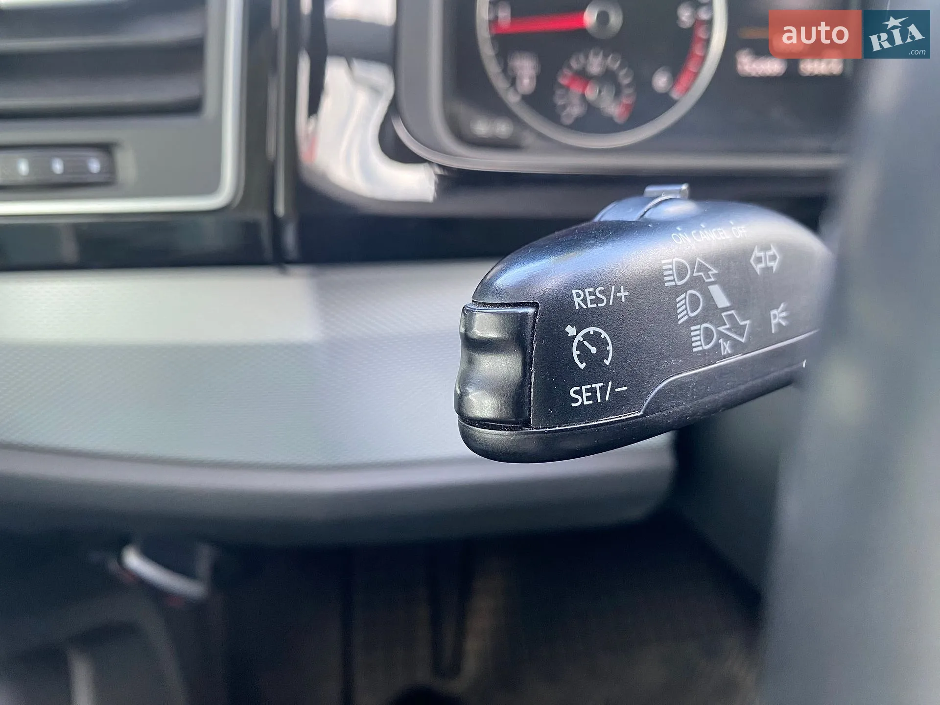 2016 Volkswagen Multivan - мініатюра 15
