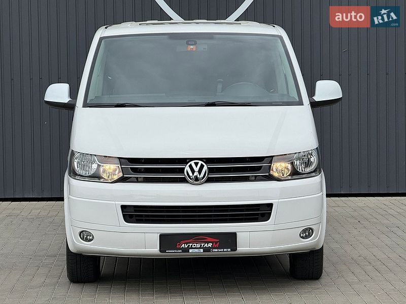 Минивэн Volkswagen Multivan 2012 в Мукачево