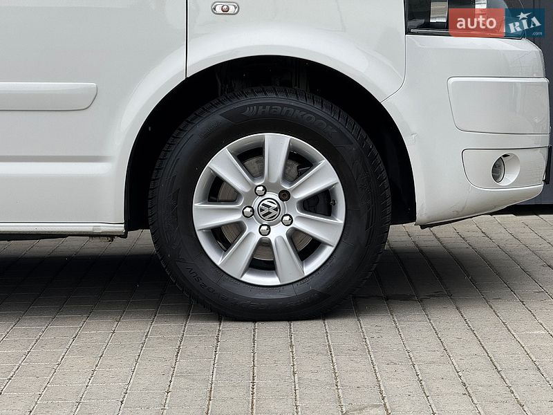 Минивэн Volkswagen Multivan 2012 в Мукачево