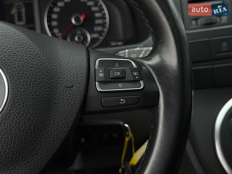 Минивэн Volkswagen Multivan 2012 в Мукачево