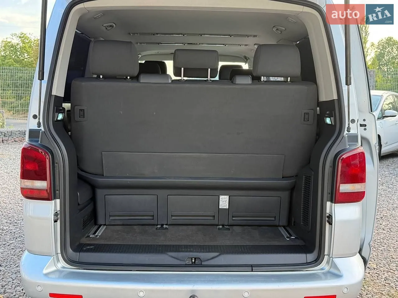 2011 Volkswagen Multivan - мініатюра 29