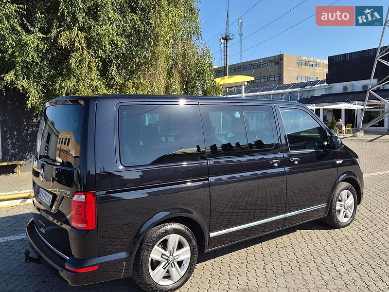 Минивэн Volkswagen Multivan 2017 в Черновцах