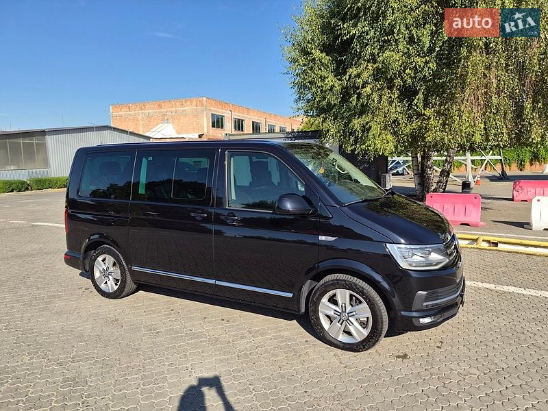 Минивэн Volkswagen Multivan 2017 в Черновцах