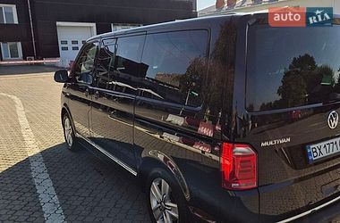 Минивэн Volkswagen Multivan 2017 в Черновцах