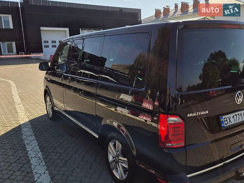Минивэн Volkswagen Multivan 2017 в Черновцах