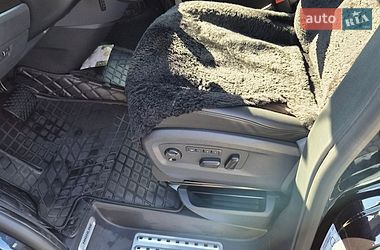 Минивэн Volkswagen Multivan 2017 в Черновцах
