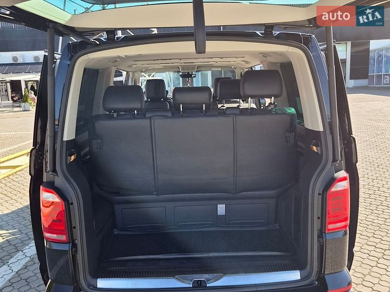 Минивэн Volkswagen Multivan 2017 в Черновцах