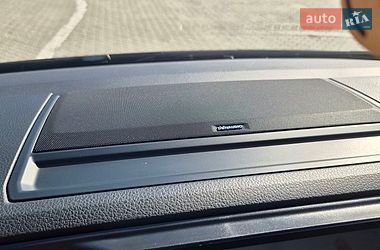 Минивэн Volkswagen Multivan 2017 в Черновцах