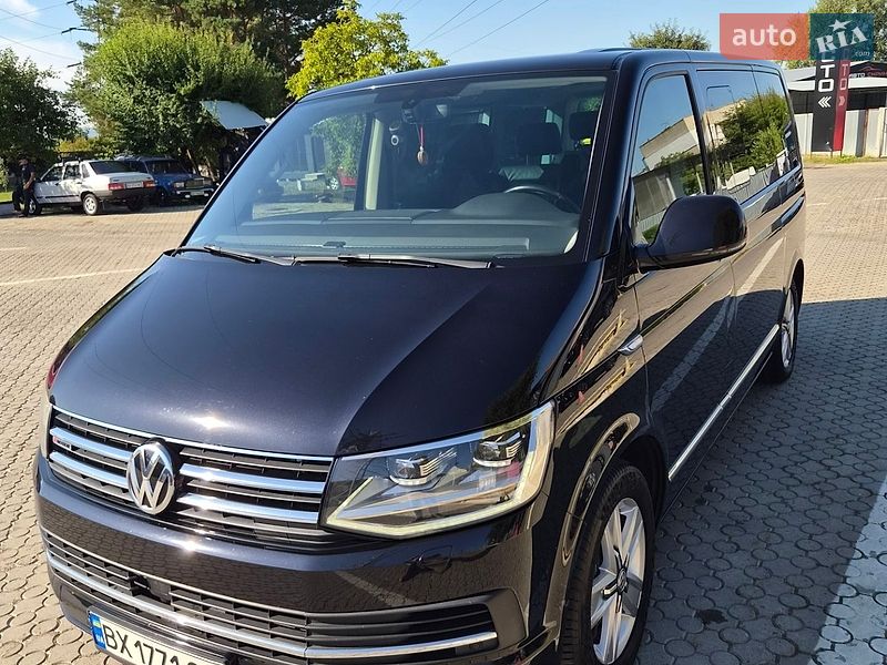 Минивэн Volkswagen Multivan 2017 в Черновцах