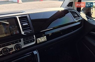 Минивэн Volkswagen Multivan 2017 в Черновцах