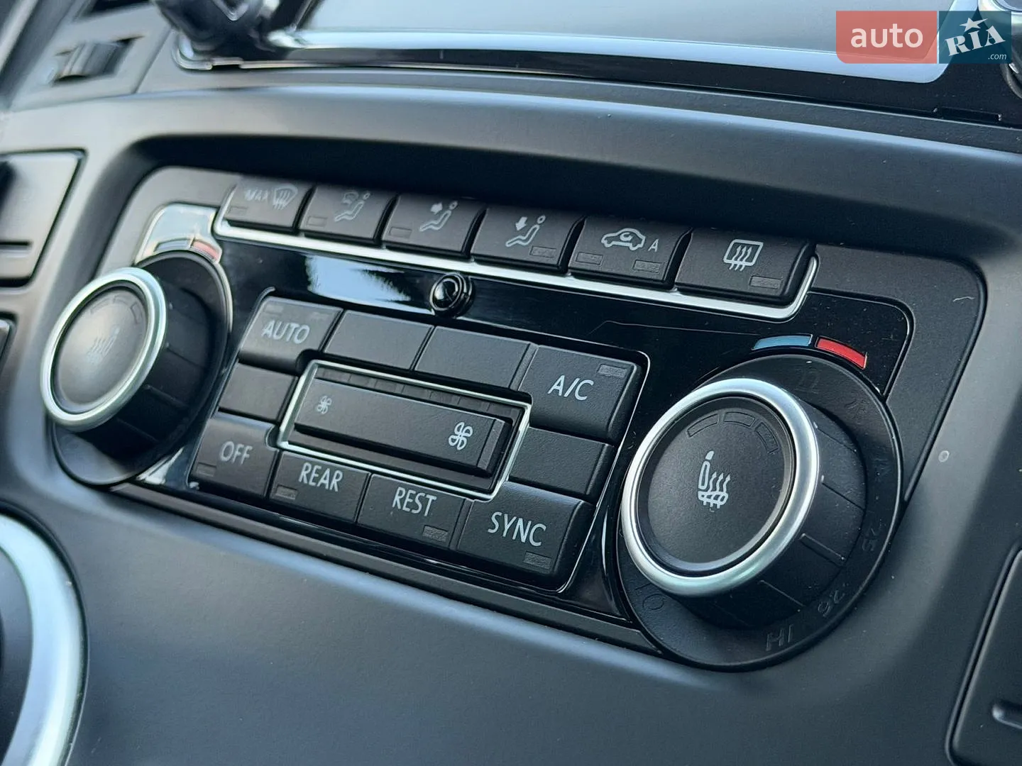 2014 Volkswagen Multivan - мініатюра 51
