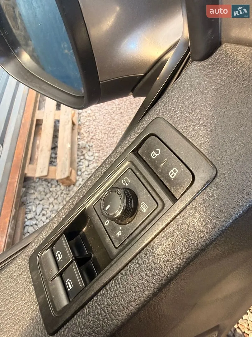 2015 Volkswagen Multivan - мініатюра 18