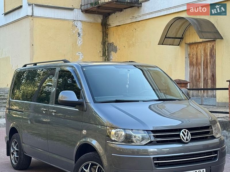 Volkswagen Multivan 2013