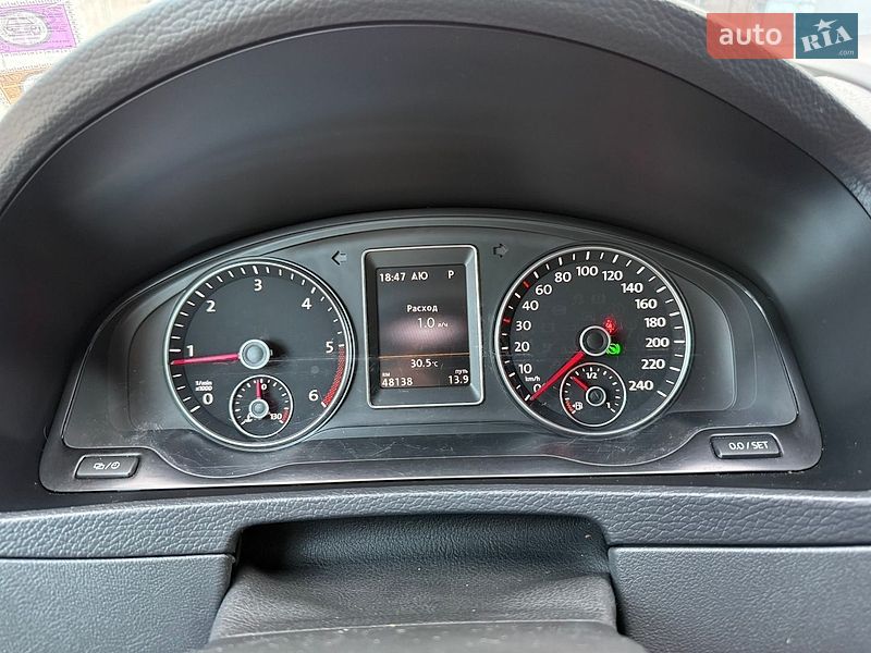 Минивэн Volkswagen Multivan 2015 в Киеве