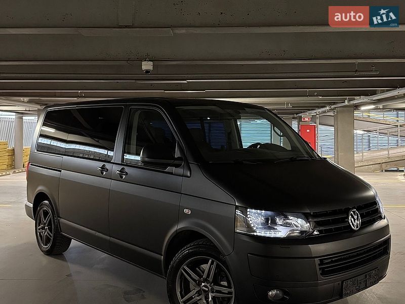 Минивэн Volkswagen Multivan 2013 в Виннице