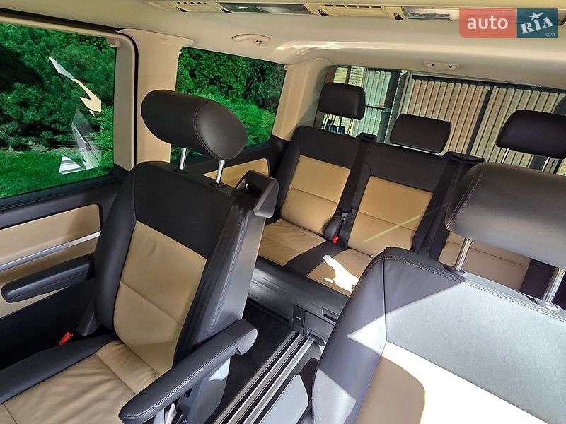 Мінівен Volkswagen Multivan 2014 в Дніпрі