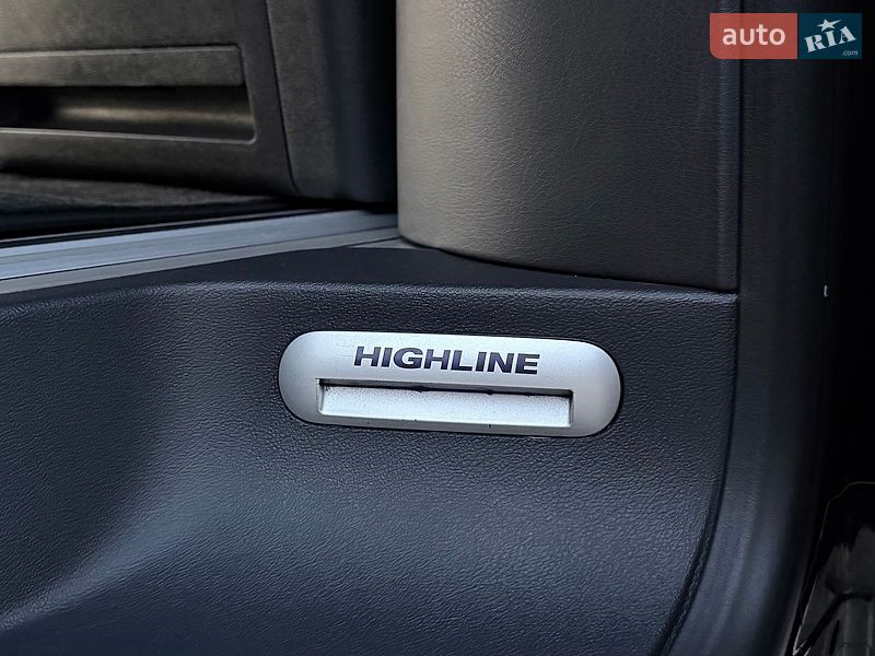 Мінівен Volkswagen Multivan 2019 в Києві