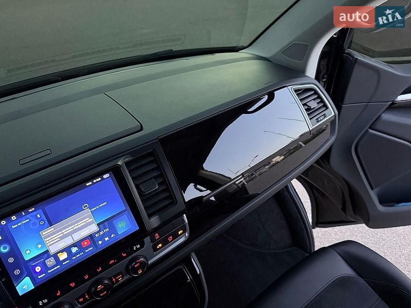 Мінівен Volkswagen Multivan 2019 в Києві