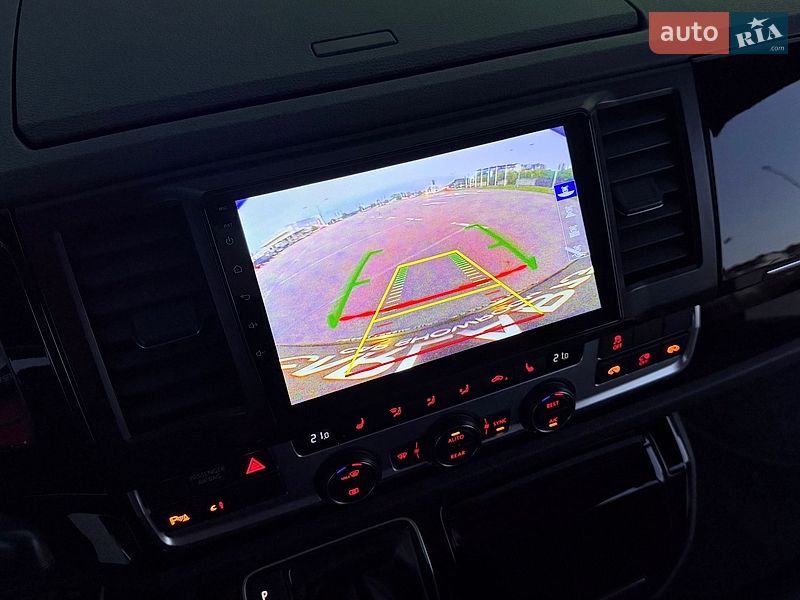 Мінівен Volkswagen Multivan 2019 в Києві