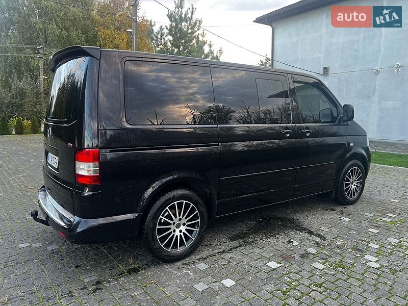 Минивэн Volkswagen Multivan 2007 в Софиевской Борщаговке