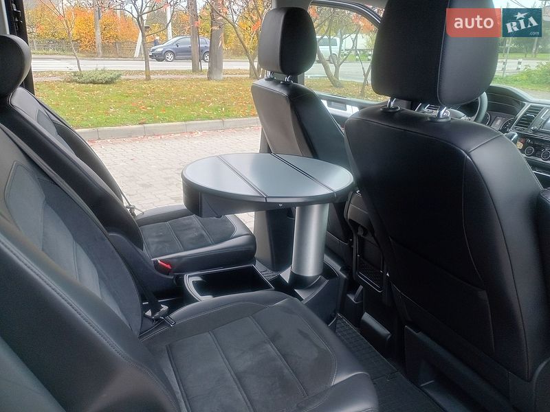 Минивэн Volkswagen Multivan 2016 в Ковеле
