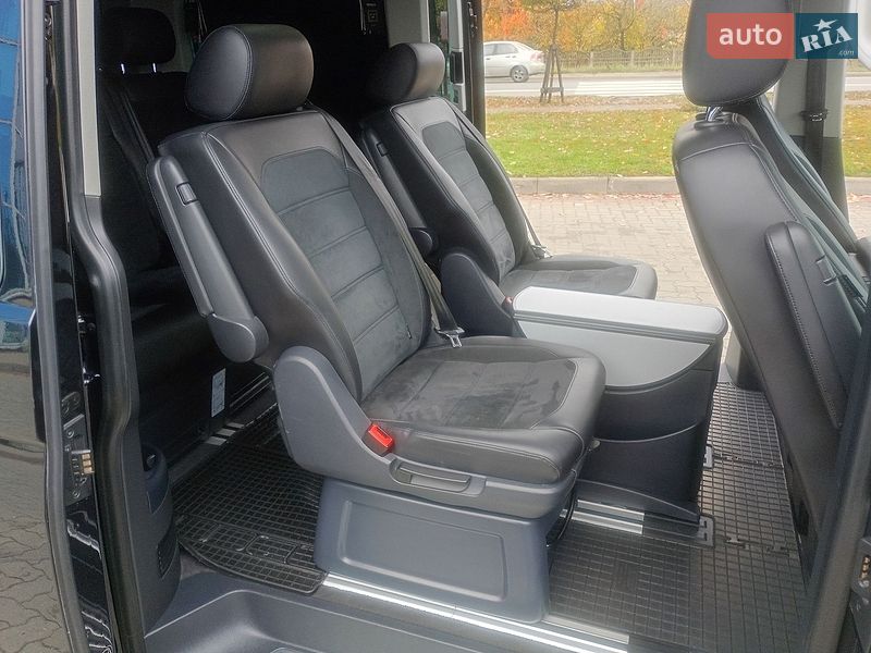 Минивэн Volkswagen Multivan 2016 в Ковеле