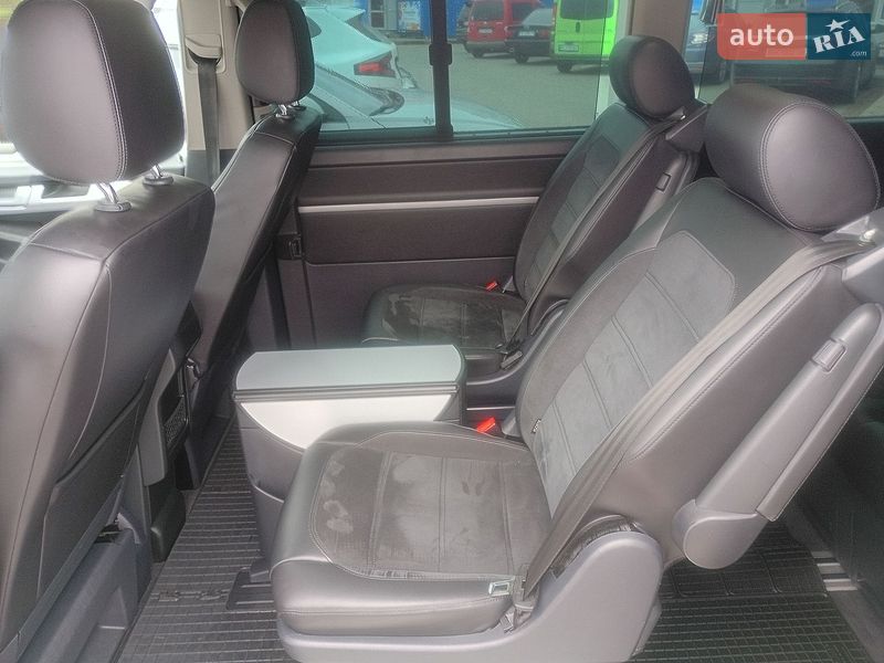 Минивэн Volkswagen Multivan 2016 в Ковеле