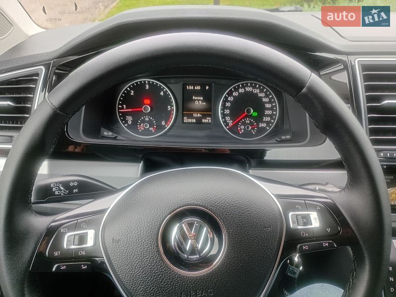 Минивэн Volkswagen Multivan 2016 в Ковеле