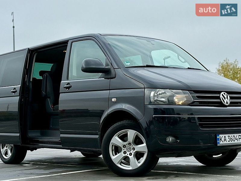Минивэн Volkswagen Multivan 2013 в Киеве