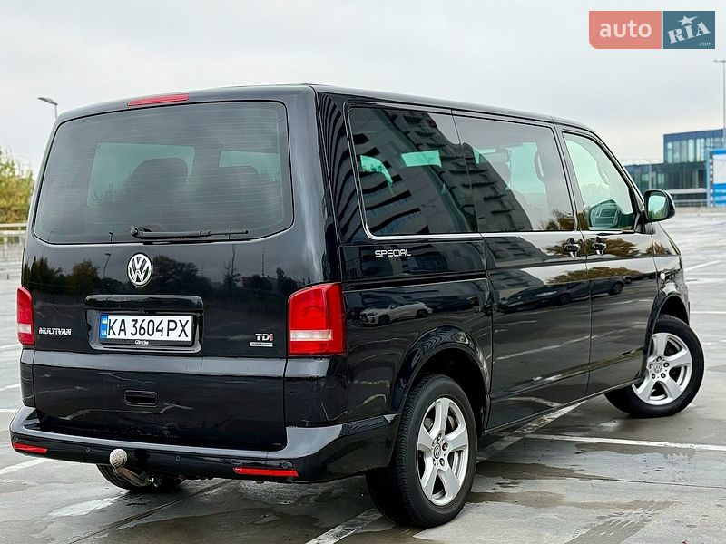 Минивэн Volkswagen Multivan 2013 в Киеве