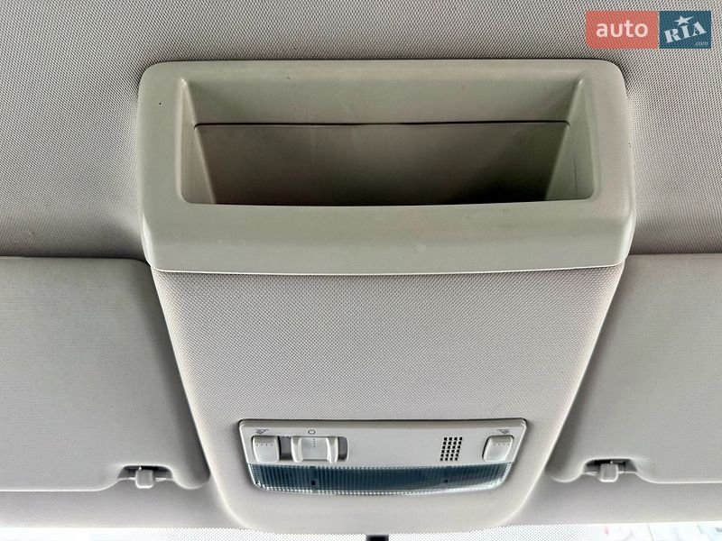 Минивэн Volkswagen Multivan 2013 в Киеве