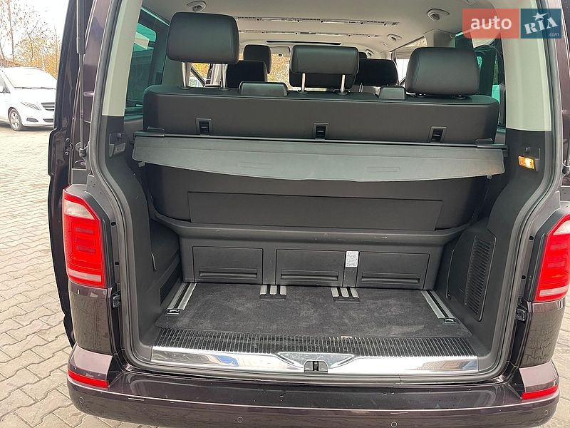 Минивэн Volkswagen Multivan 2016 в Луцке