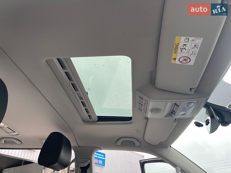 Минивэн Volkswagen Multivan 2016 в Луцке